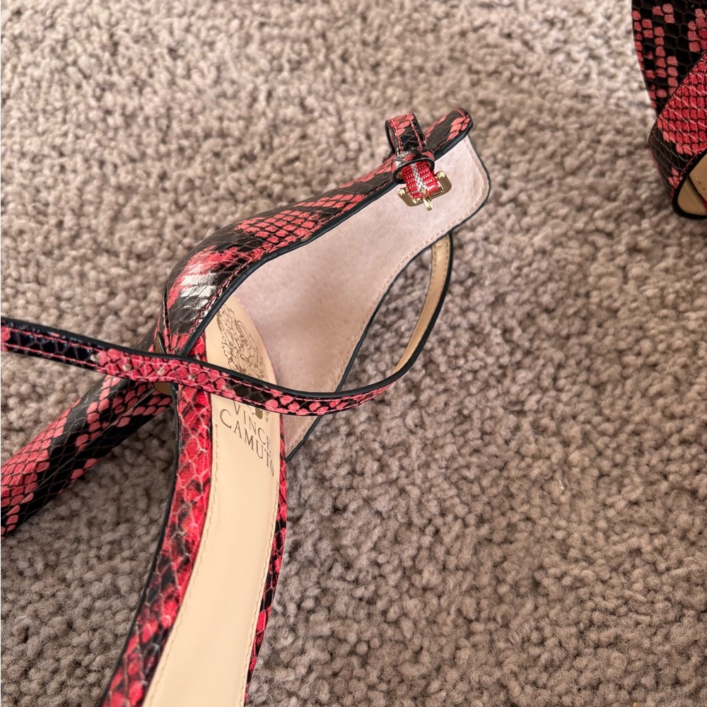 Vince Camuto Balindia Heels - Picture 4 of 4